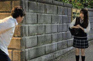 お茶にごす_鈴木伸之_久間田琳加.jpg