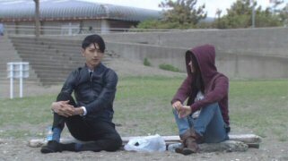 月の恋人篠原涼子松田翔太海辺で.jpg