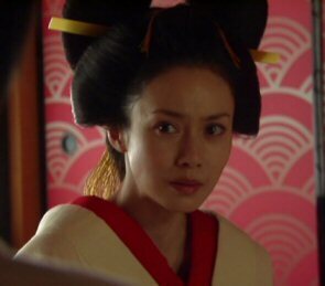 JIN中谷美紀手術前.jpg